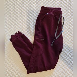 Womens Figs Maroon Zamora Jogger Scrub Pants Size: L/T